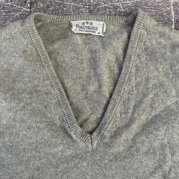 Men's Vintage 60's Forstmann 100% Cashmere Gray V Neck Pullover Sweater Sz 44 - Picture 2 of 5